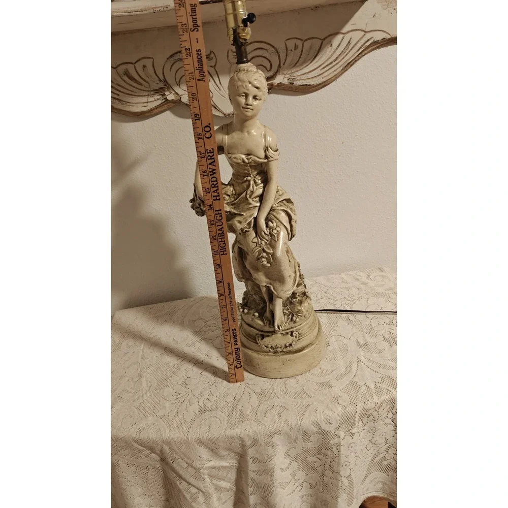 Vintage Early-mid 20th Century Plaster Mold Figural Table Lamp. Needs Re-wired